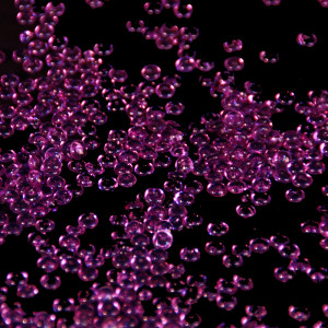 Dekosteine-Tautropfen lila glänzend ca.Ø 4mm...