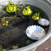 Bollweg Schwimm-Frosch klein Maße 9cm x 10cm in grün/glänzend aus Glas